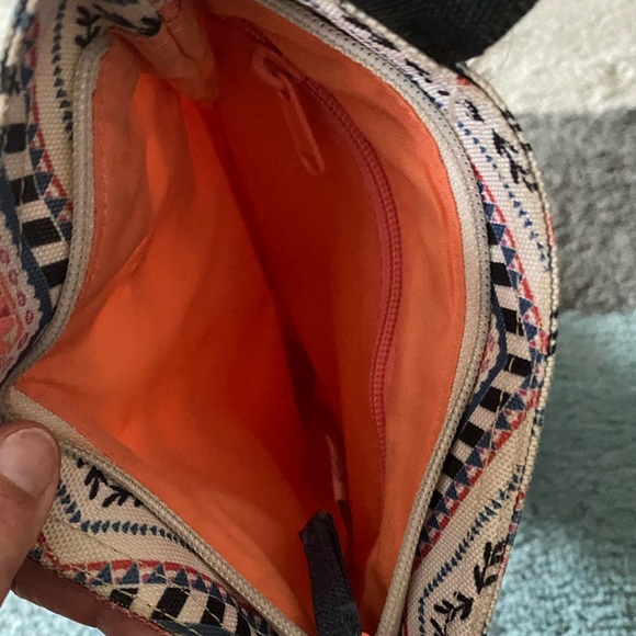 Dakine Jive Crossbody Purse - Picture 4 of 4